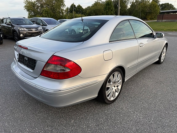 Mercedes-Benz CLK280 5 of 16