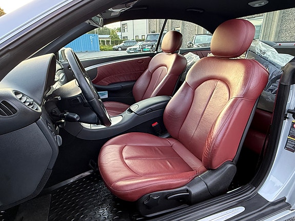 Mercedes-Benz CLK280 13 of 16