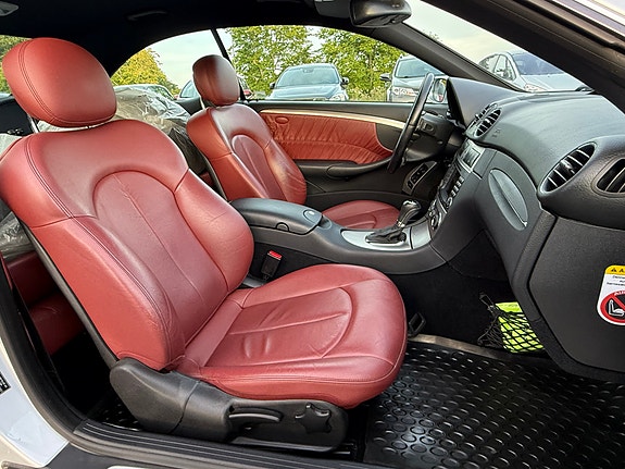 Mercedes-Benz CLK280 11 of 16