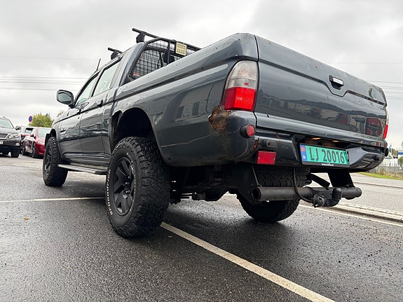 Mitsubishi L200 10 of 21