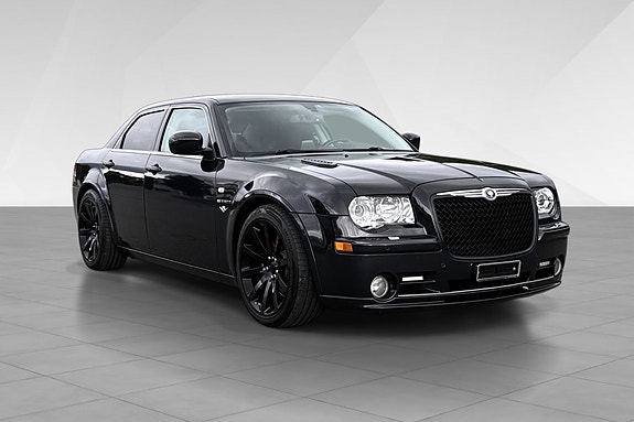 Chrysler 300C 11 of 23