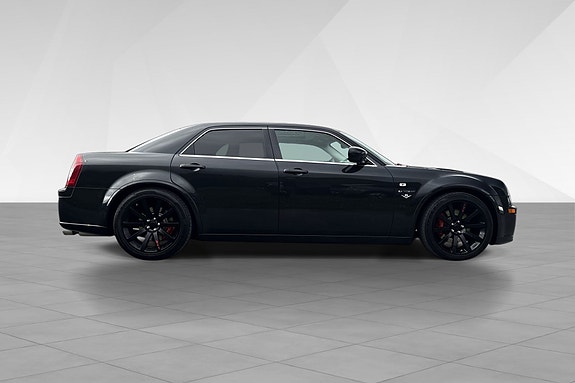 Chrysler 300C 9 of 23