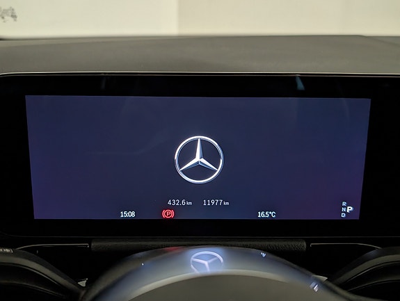 Mercedes-Benz EQA250+ 16 of 26