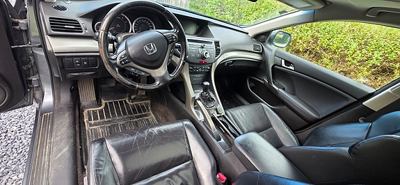 Honda Accord 14 of 29