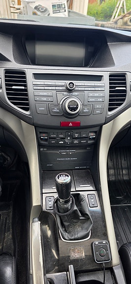 Honda Accord 23 of 29