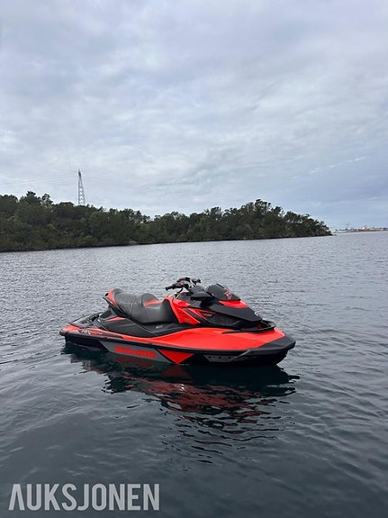 2016 SeaDoo 260 rs Rxt 2 of 8