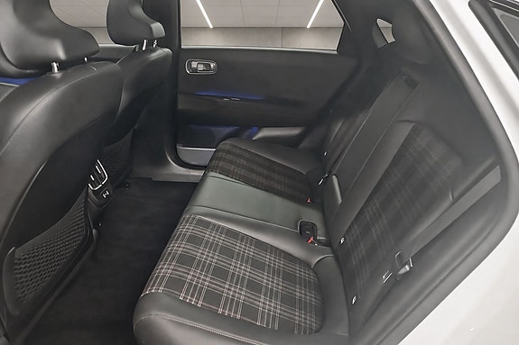 Hyundai Ioniq 6 11 of 25