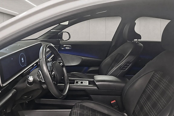 Hyundai Ioniq 6 10 of 25