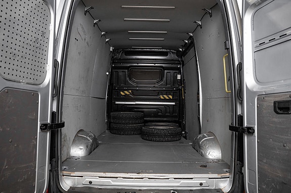 Volkswagen Crafter 12 of 25