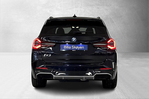BMW iX3 3 of 17