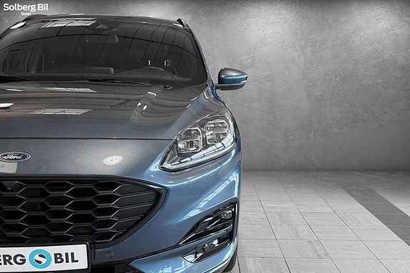 Ford Kuga 17 of 30