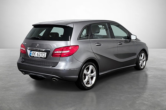 Mercedes-Benz B200 6 of 23