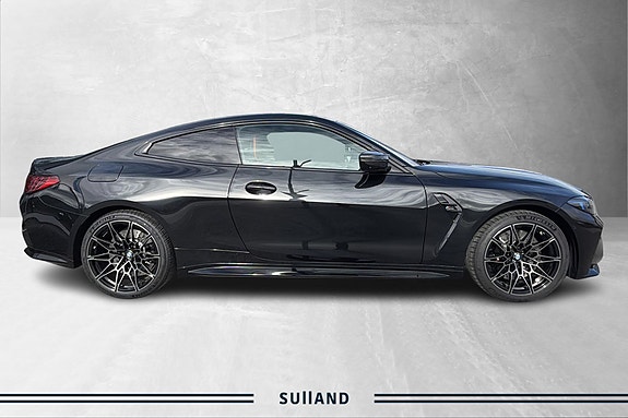 BMW M4 7 of 30