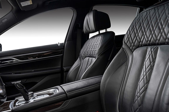 BMW 730d 24 of 30