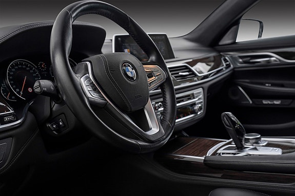 BMW 730d 26 of 30