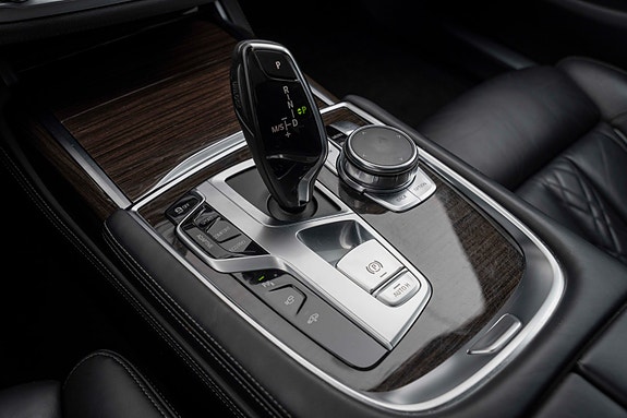 BMW 730d 12 of 30