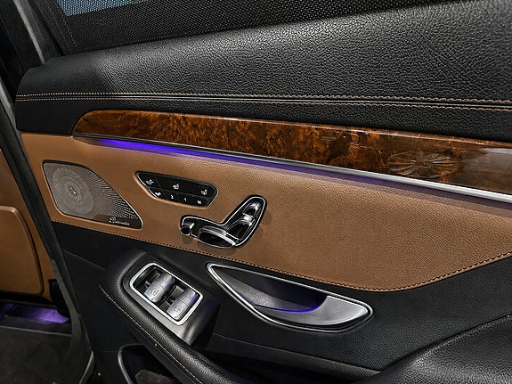 Mercedes-Benz S300 27 of 30