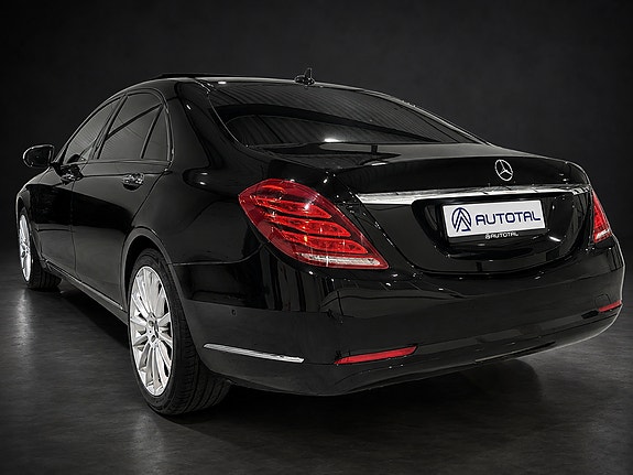 Mercedes-Benz S300 8 of 30
