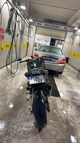 Kawasaki Z 800 4 of 6