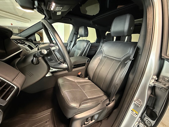 Land Rover Discovery 14 of 30