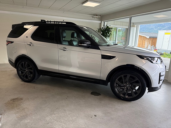 Land Rover Discovery 4 of 30