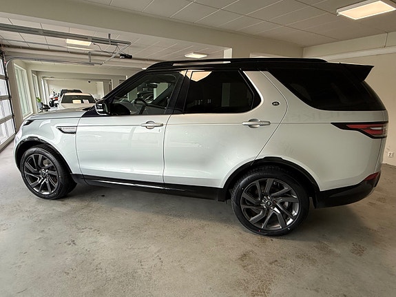 Land Rover Discovery 8 of 30