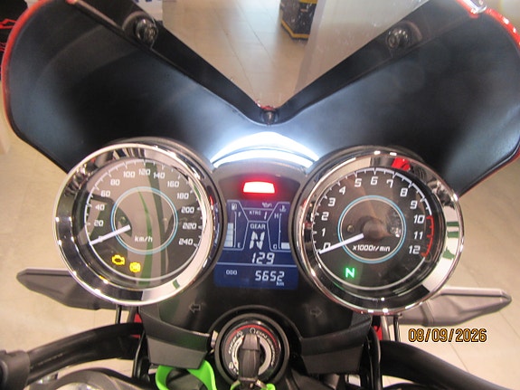 Kawasaki Z 650 RS 6 of 16