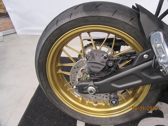 Kawasaki Z 650 RS 13 of 16