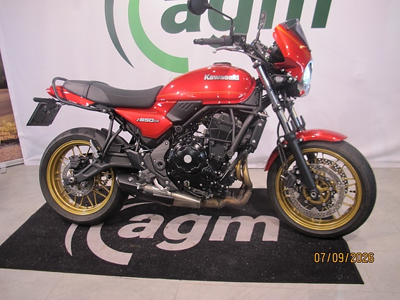 Kawasaki Z 650 RS 10 of 16