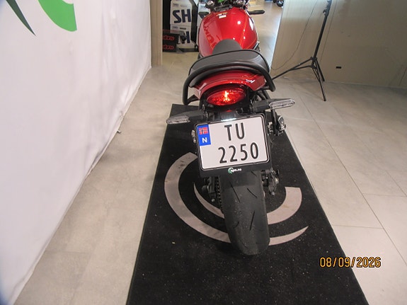 Kawasaki Z 650 RS 8 of 16