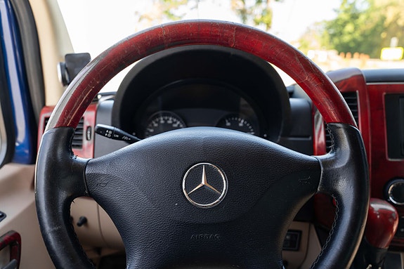 Mercedes-Benz Sprinter 519 12 of 24