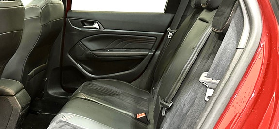 Peugeot 308 7 of 10