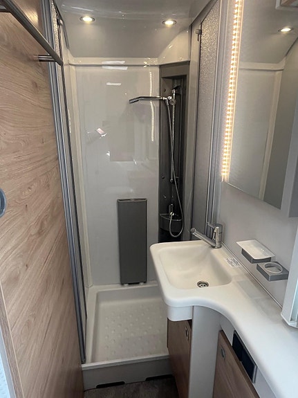 Dethleffs Dethleffs Nomad 560 FMK - SNOW - HELÅRSVOGN ALDE | GULVV 23 of 30