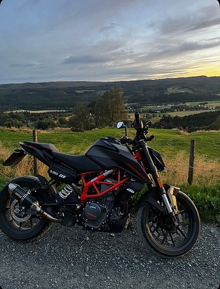 KTM 390 Duke 2 of 7