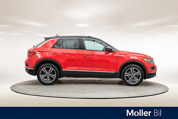 Volkswagen T-Roc 6 of 30