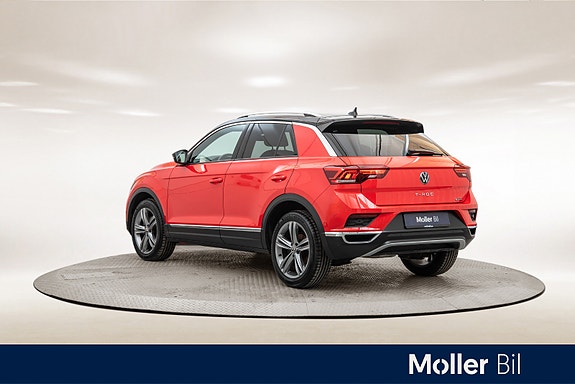Volkswagen T-Roc 3 of 30