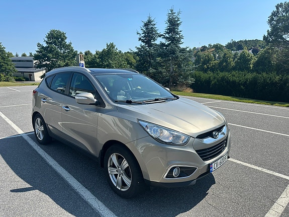 Hyundai ix35 2 of 15