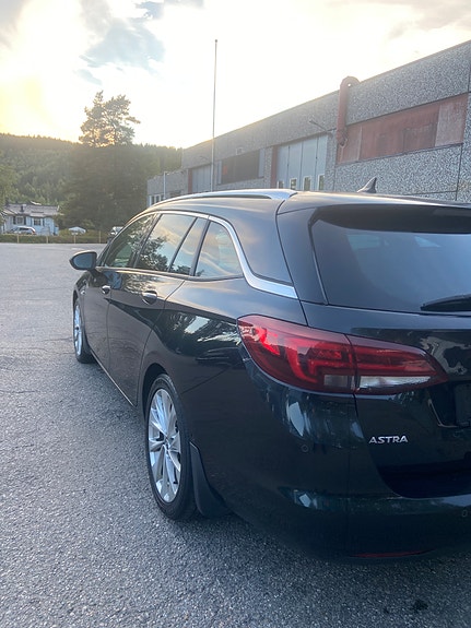 Opel Astra 16 of 30