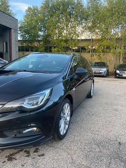 Opel Astra 19 of 30
