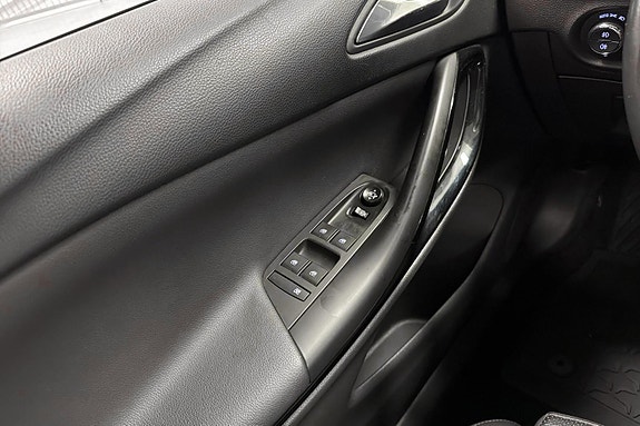 Opel Astra 17 of 25