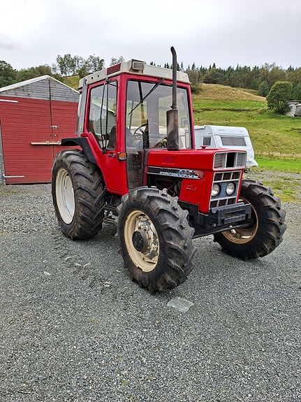 International 685XL 5 of 17