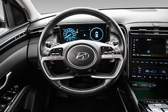 Hyundai Tucson 17 of 28