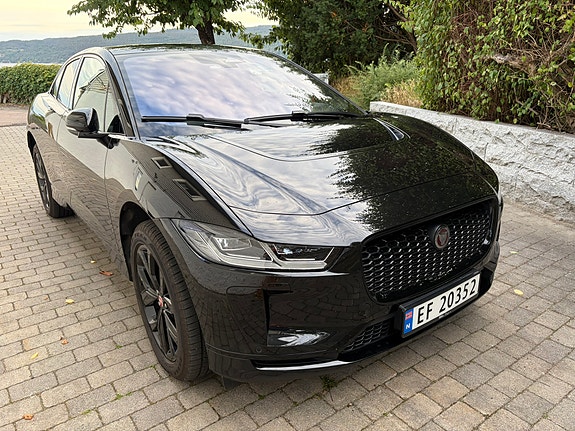 Jaguar I-PACE 2 of 11