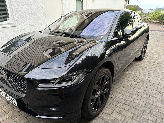 Jaguar I-PACE 4 of 11