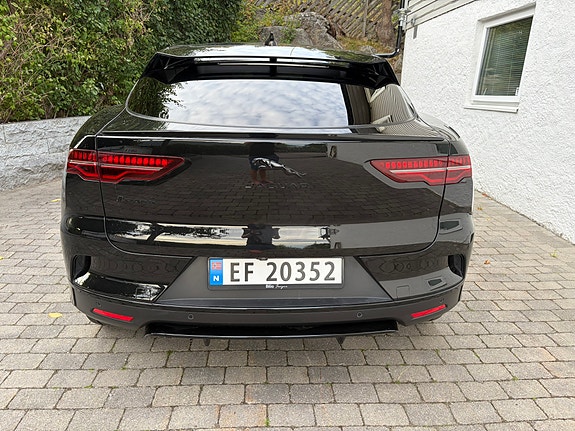 Jaguar I-PACE 10 of 11