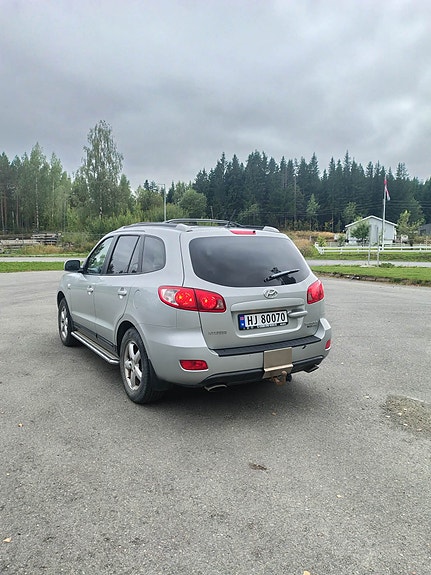 Hyundai Santa Fe 16 of 23