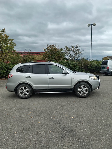 Hyundai Santa Fe 7 of 23