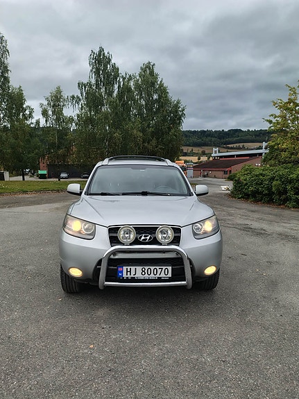 Hyundai Santa Fe 10 of 23