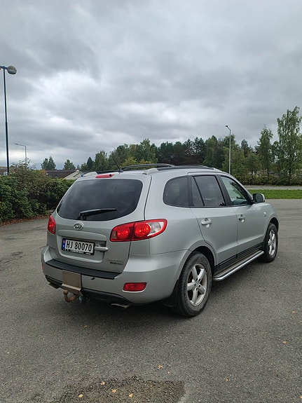 Hyundai Santa Fe 18 of 23