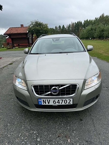 Volvo V70 11 of 14